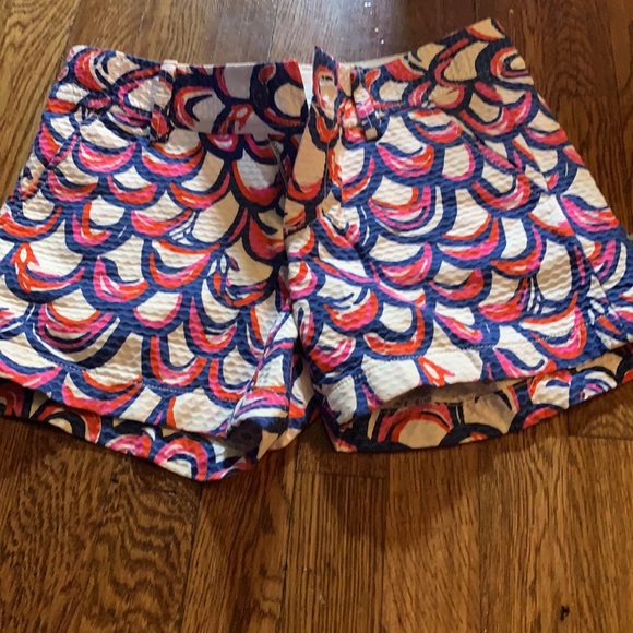 Lily Pulitzer Callahan Short - Picture 2 of 6